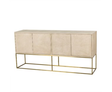 Amelia Credenza